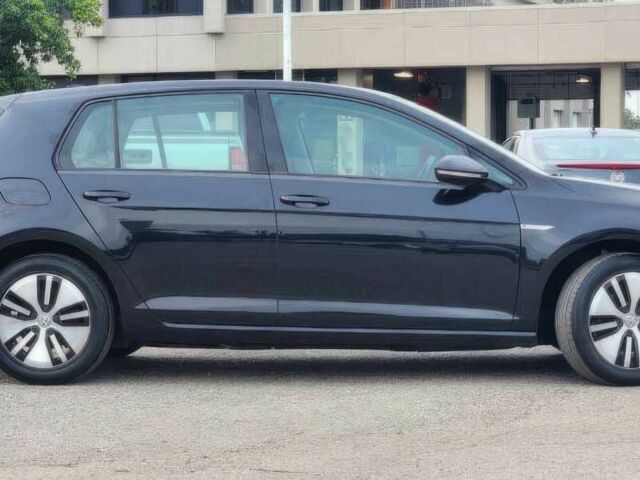 Черный Фольксваген Гольф, объемом двигателя 0 л и пробегом 80 тыс. км за 6200 $, фото 4 на Automoto.ua