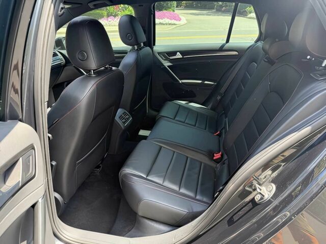 Черный Фольксваген Гольф, объемом двигателя 2 л и пробегом 79 тыс. км за 9000 $, фото 12 на Automoto.ua