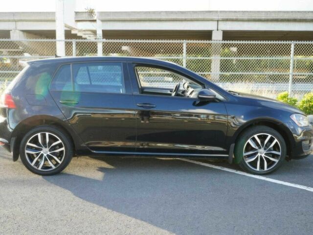 Черный Фольксваген Гольф, объемом двигателя 1.8 л и пробегом 70 тыс. км за 7000 $, фото 5 на Automoto.ua