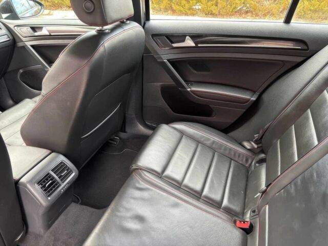 Черный Фольксваген Гольф, объемом двигателя 2 л и пробегом 73 тыс. км за 4000 $, фото 7 на Automoto.ua