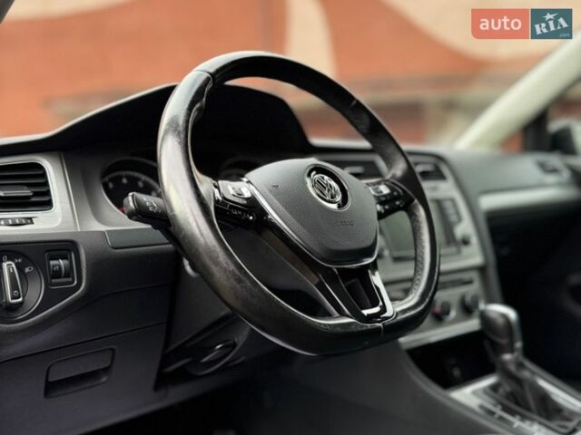 Чорний Фольксваген Гольф, об'ємом двигуна 1.8 л та пробігом 133 тис. км за 11000 $, фото 23 на Automoto.ua