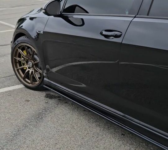 Черный Фольксваген Гольф, объемом двигателя 2 л и пробегом 142 тыс. км за 18500 $, фото 6 на Automoto.ua