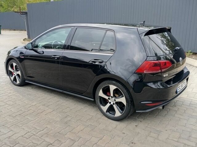 Чорний Фольксваген Гольф, об'ємом двигуна 2 л та пробігом 95 тис. км за 12800 $, фото 3 на Automoto.ua