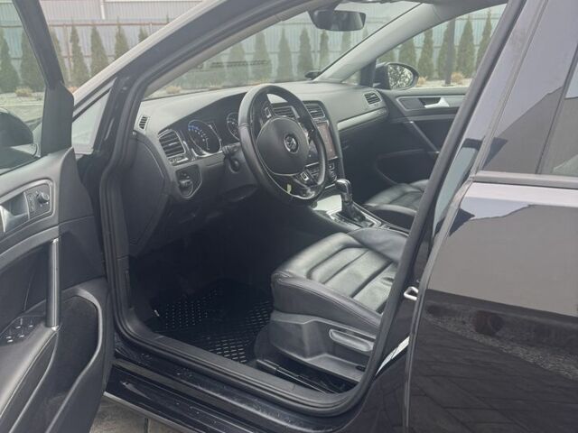 Черный Фольксваген Гольф, объемом двигателя 0 л и пробегом 178 тыс. км за 10399 $, фото 4 на Automoto.ua