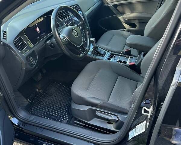 Чорний Фольксваген Гольф, об'ємом двигуна 0 л та пробігом 143 тис. км за 12800 $, фото 18 на Automoto.ua