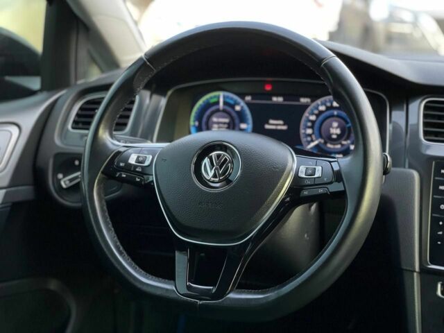 Чорний Фольксваген Гольф, об'ємом двигуна 0 л та пробігом 92 тис. км за 12500 $, фото 19 на Automoto.ua