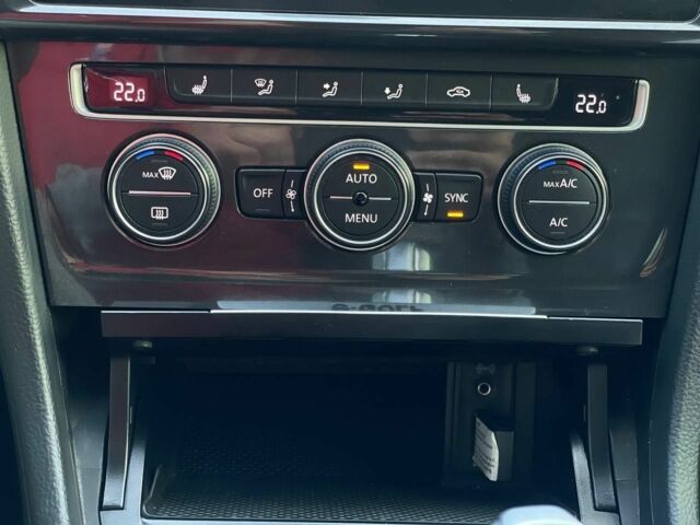 Чорний Фольксваген Гольф, об'ємом двигуна 0 л та пробігом 92 тис. км за 12500 $, фото 11 на Automoto.ua