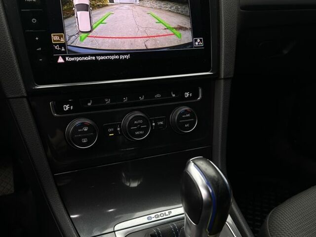 Черный Фольксваген Гольф, объемом двигателя 0 л и пробегом 188 тыс. км за 11750 $, фото 9 на Automoto.ua