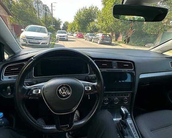 Чорний Фольксваген Гольф, об'ємом двигуна 0 л та пробігом 143 тис. км за 12800 $, фото 32 на Automoto.ua