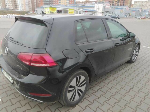 Черный Фольксваген Гольф, объемом двигателя 0 л и пробегом 217 тыс. км за 11500 $, фото 4 на Automoto.ua