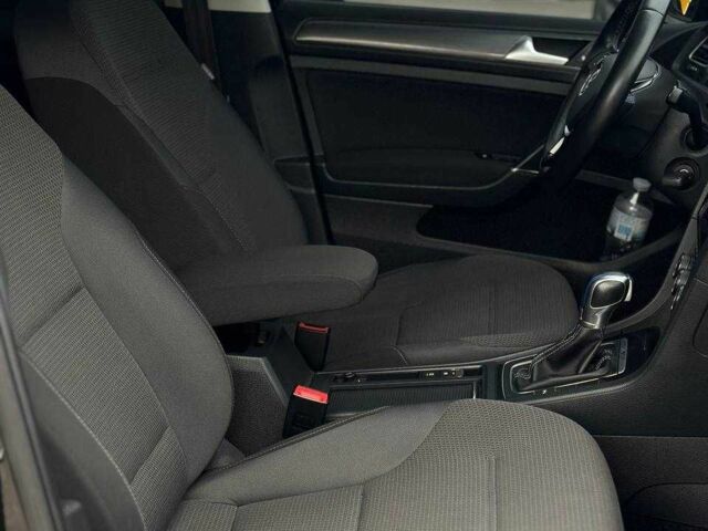 Чорний Фольксваген Гольф, об'ємом двигуна 0 л та пробігом 68 тис. км за 13400 $, фото 10 на Automoto.ua