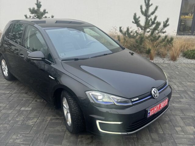 Черный Фольксваген Гольф, объемом двигателя 0 л и пробегом 178 тыс. км за 10399 $, фото 8 на Automoto.ua