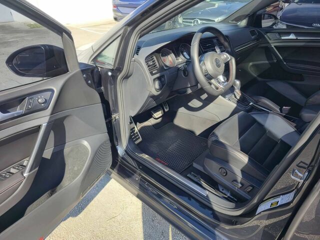 Черный Фольксваген Гольф, объемом двигателя 2 л и пробегом 63 тыс. км за 8900 $, фото 7 на Automoto.ua