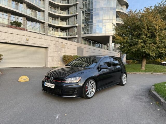 Чорний Фольксваген Гольф, об'ємом двигуна 2 л та пробігом 130 тис. км за 13900 $, фото 1 на Automoto.ua