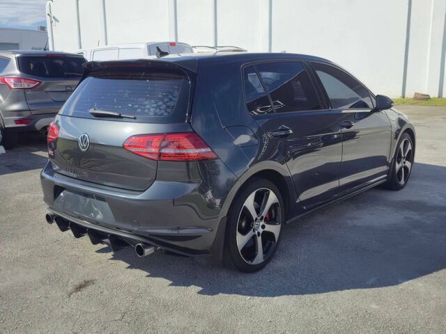 Черный Фольксваген Гольф, объемом двигателя 2 л и пробегом 61 тыс. км за 9000 $, фото 4 на Automoto.ua