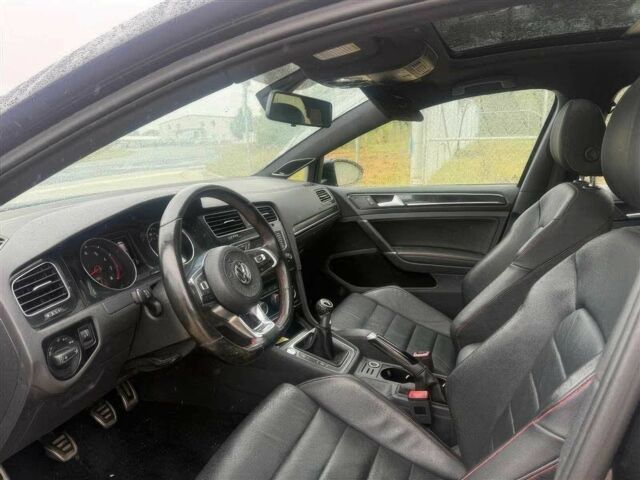 Черный Фольксваген Гольф, объемом двигателя 2 л и пробегом 67 тыс. км за 7000 $, фото 11 на Automoto.ua