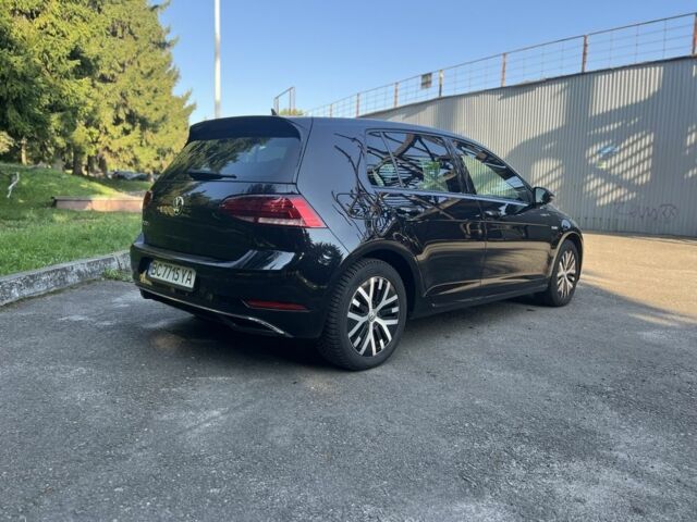 Черный Фольксваген Гольф, объемом двигателя 0 л и пробегом 135 тыс. км за 11700 $, фото 2 на Automoto.ua