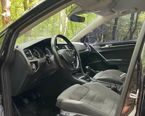 Черный Фольксваген Гольф, объемом двигателя 1.97 л и пробегом 283 тыс. км за 14400 $, фото 10 на Automoto.ua