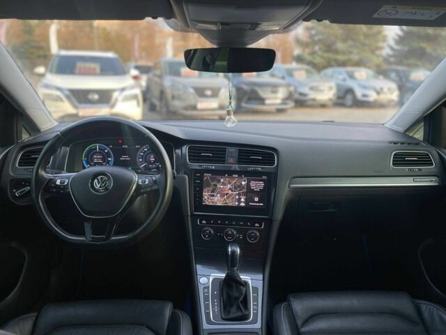 Чорний Фольксваген Гольф, об'ємом двигуна 0 л та пробігом 92 тис. км за 12500 $, фото 9 на Automoto.ua