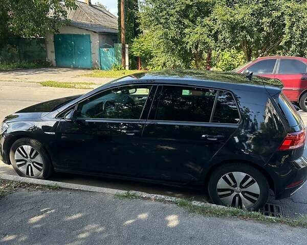 Чорний Фольксваген Гольф, об'ємом двигуна 0 л та пробігом 143 тис. км за 12800 $, фото 9 на Automoto.ua