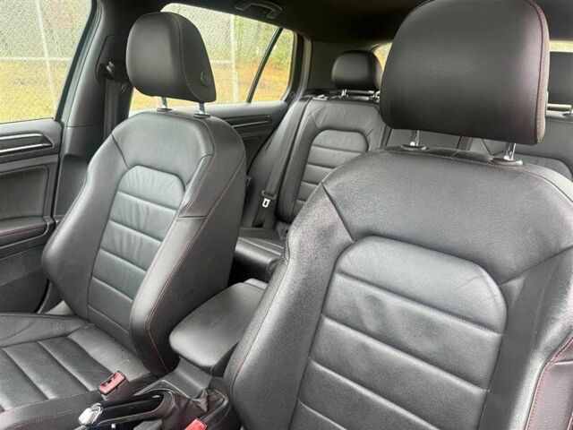 Черный Фольксваген Гольф, объемом двигателя 2 л и пробегом 57 тыс. км за 10000 $, фото 10 на Automoto.ua