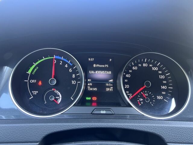 Черный Фольксваген Гольф, объемом двигателя 0 л и пробегом 135 тыс. км за 11700 $, фото 7 на Automoto.ua