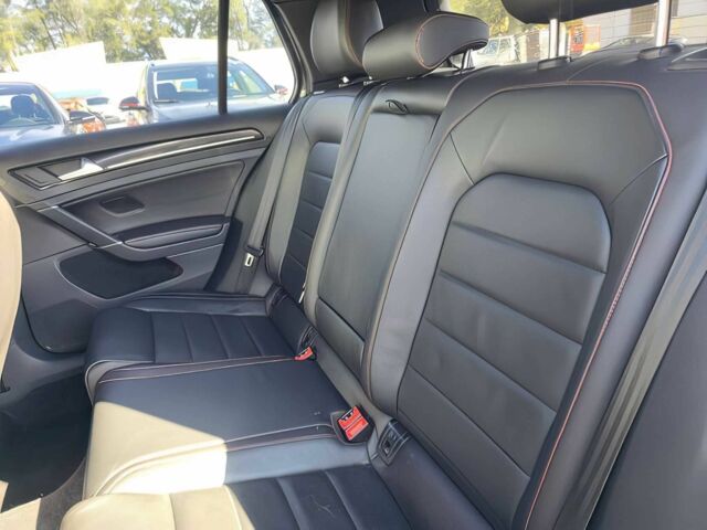 Черный Фольксваген Гольф, объемом двигателя 2 л и пробегом 63 тыс. км за 8900 $, фото 10 на Automoto.ua