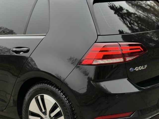 Черный Фольксваген Гольф, объемом двигателя 0 л и пробегом 188 тыс. км за 11750 $, фото 4 на Automoto.ua