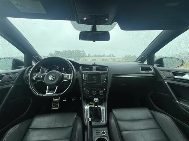 Черный Фольксваген Гольф, объемом двигателя 2 л и пробегом 57 тыс. км за 10000 $, фото 6 на Automoto.ua