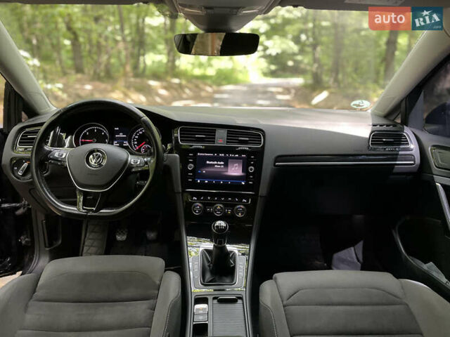 Черный Фольксваген Гольф, объемом двигателя 1.97 л и пробегом 283 тыс. км за 14400 $, фото 8 на Automoto.ua