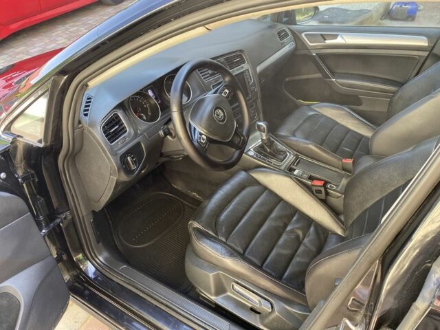 Чорний Фольксваген Гольф, об'ємом двигуна 0 л та пробігом 137 тис. км за 9200 $, фото 7 на Automoto.ua