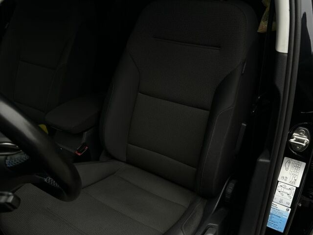 Черный Фольксваген Гольф, объемом двигателя 0 л и пробегом 188 тыс. км за 11750 $, фото 10 на Automoto.ua