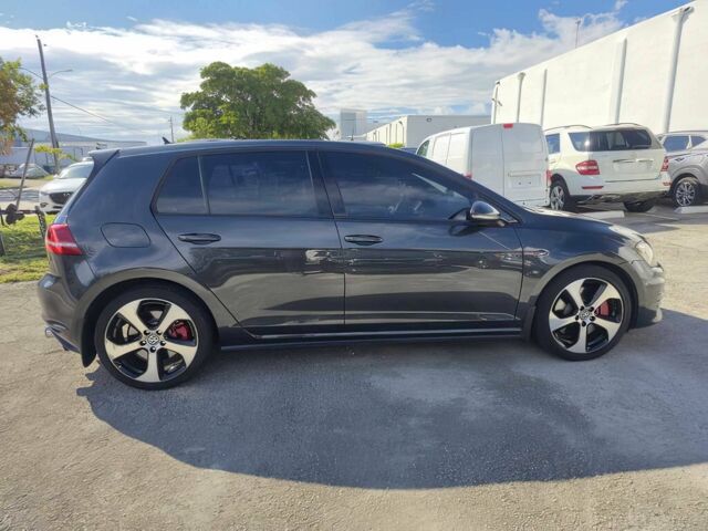 Черный Фольксваген Гольф, объемом двигателя 2 л и пробегом 63 тыс. км за 8900 $, фото 6 на Automoto.ua