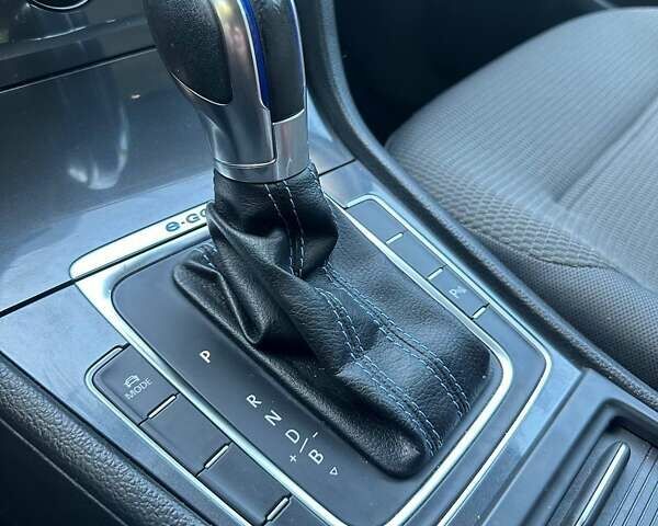 Чорний Фольксваген Гольф, об'ємом двигуна 0 л та пробігом 143 тис. км за 12800 $, фото 36 на Automoto.ua