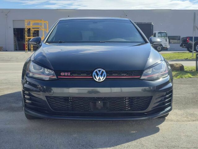 Черный Фольксваген Гольф, объемом двигателя 2 л и пробегом 61 тыс. км за 9000 $, фото 1 на Automoto.ua