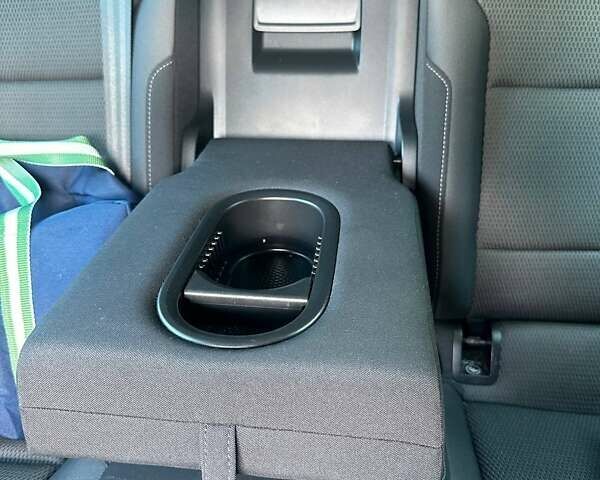 Чорний Фольксваген Гольф, об'ємом двигуна 0 л та пробігом 143 тис. км за 12800 $, фото 35 на Automoto.ua