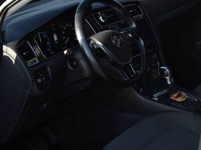 Черный Фольксваген Гольф, объемом двигателя 0 л и пробегом 140 тыс. км за 14650 $, фото 7 на Automoto.ua