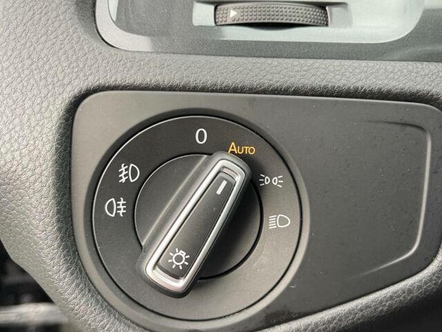 Черный Фольксваген Гольф, объемом двигателя 1.6 л и пробегом 151 тыс. км за 15800 $, фото 11 на Automoto.ua