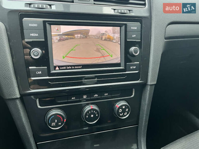 Черный Фольксваген Гольф, объемом двигателя 1.8 л и пробегом 116 тыс. км за 13500 $, фото 29 на Automoto.ua