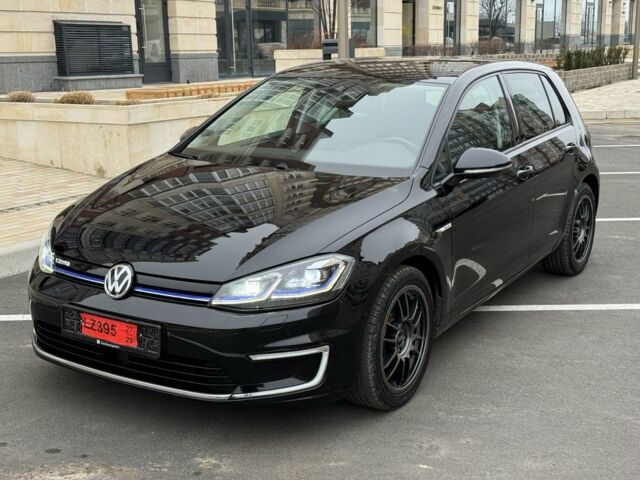 Черный Фольксваген Гольф, объемом двигателя 0 л и пробегом 110 тыс. км за 14400 $, фото 11 на Automoto.ua