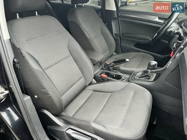 Черный Фольксваген Гольф, объемом двигателя 1.8 л и пробегом 116 тыс. км за 13500 $, фото 35 на Automoto.ua