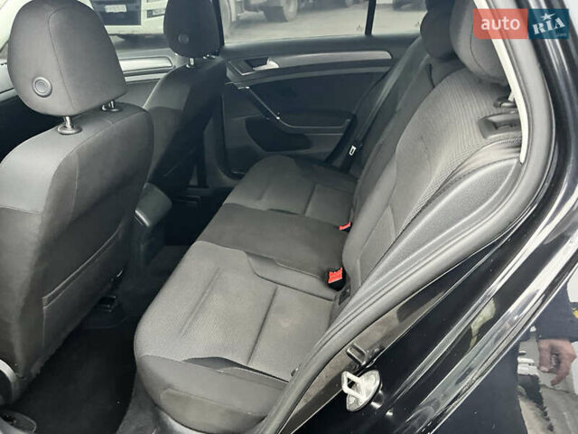 Черный Фольксваген Гольф, объемом двигателя 1.8 л и пробегом 116 тыс. км за 13500 $, фото 39 на Automoto.ua