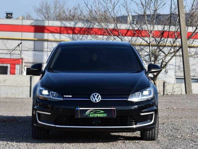 Черный Фольксваген Гольф, объемом двигателя 0 л и пробегом 140 тыс. км за 14650 $, фото 5 на Automoto.ua