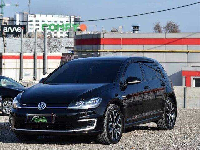 Черный Фольксваген Гольф, объемом двигателя 0 л и пробегом 140 тыс. км за 14650 $, фото 4 на Automoto.ua