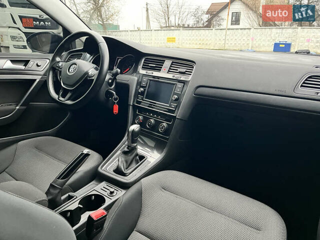 Черный Фольксваген Гольф, объемом двигателя 1.8 л и пробегом 116 тыс. км за 13500 $, фото 33 на Automoto.ua