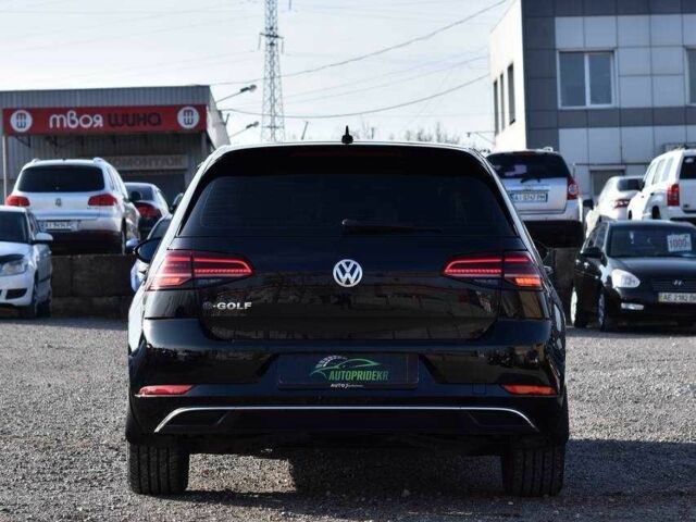 Черный Фольксваген Гольф, объемом двигателя 0 л и пробегом 140 тыс. км за 14650 $, фото 2 на Automoto.ua