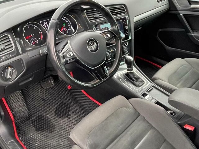 Черный Фольксваген Гольф, объемом двигателя 1.6 л и пробегом 151 тыс. км за 15800 $, фото 6 на Automoto.ua