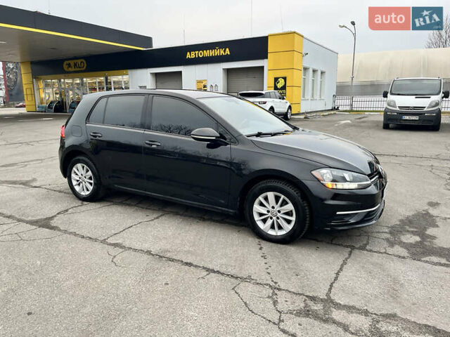 Черный Фольксваген Гольф, объемом двигателя 1.8 л и пробегом 116 тыс. км за 13500 $, фото 1 на Automoto.ua