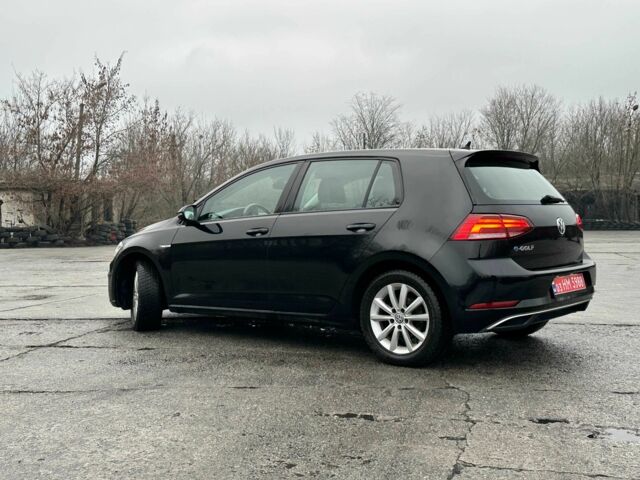 Черный Фольксваген Гольф, объемом двигателя 0 л и пробегом 95 тыс. км за 13200 $, фото 8 на Automoto.ua