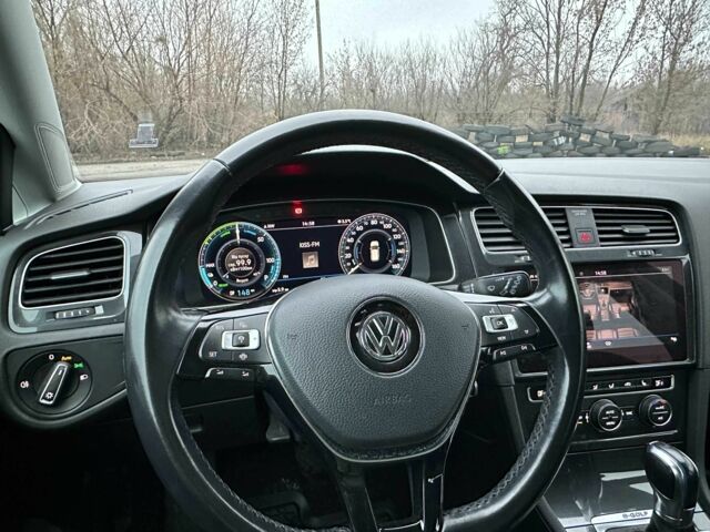 Черный Фольксваген Гольф, объемом двигателя 0 л и пробегом 95 тыс. км за 13200 $, фото 22 на Automoto.ua